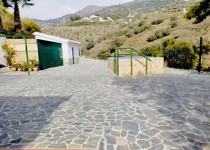 Casa Lirios Cómpeta