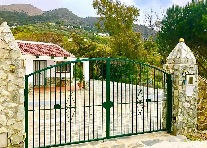 Casa Lirios Cómpeta